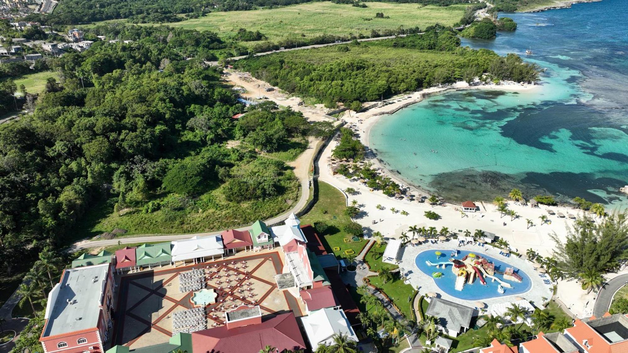 Bahia Principe Luxury Runaway Bay (Adults Only) Ngoại thất bức ảnh